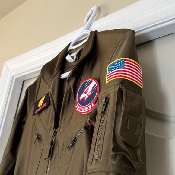 Top Gun Costume - Picture 3 of 5
